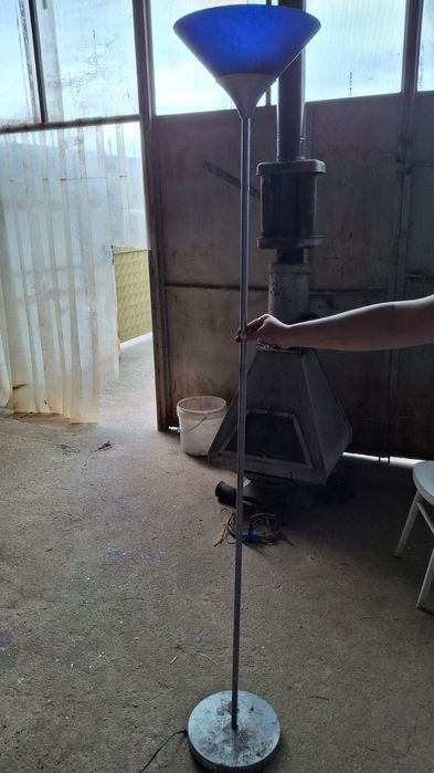 Продавам стайна лампа