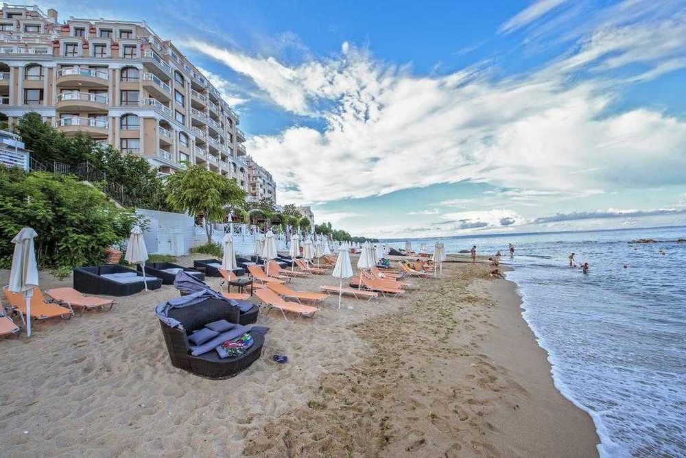 Апартамент Луксозен и панорамен La mer