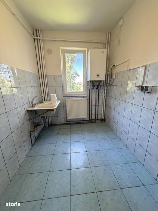Apartament 2 camere, 42 mp, etaj 2/4, Mircea cel batran