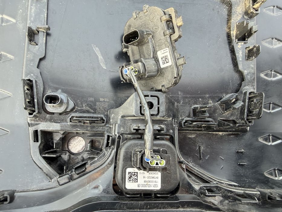 Решетка BMW X2 U10