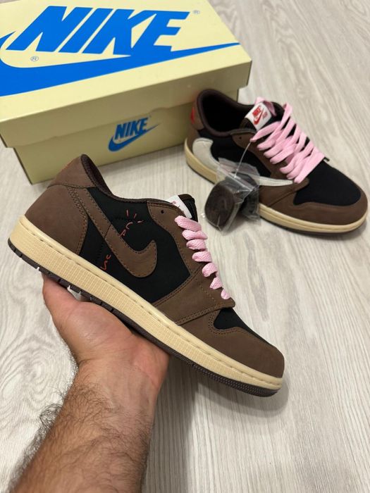 Jordan 1 low Travis Scott mocha produs NOU PREMIUM