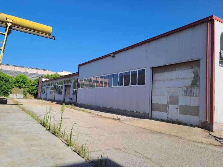 Продава се Промишлена сграда в Хасково, Промишлена зона - Изток - 10500 кв.м за 170 €/кв.м - Снимка #1