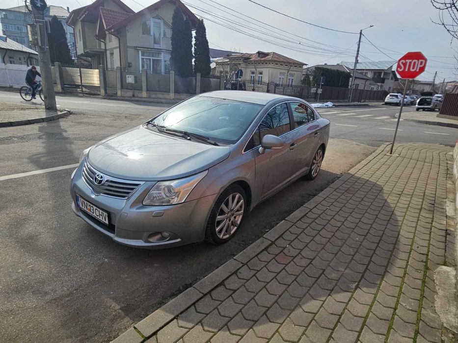 Toyota Avensis 2.0 benzina