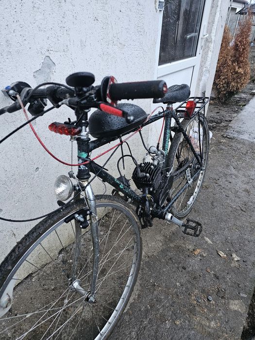 Bicicleta cu motor 80cc 2t