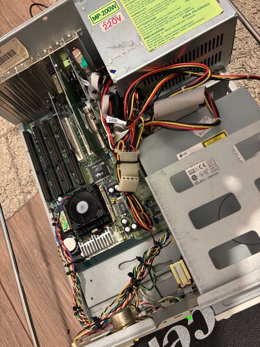 Sistem PC vintage retro gaming, 3Dfx Voodoo 3 PCI, stare perfecta