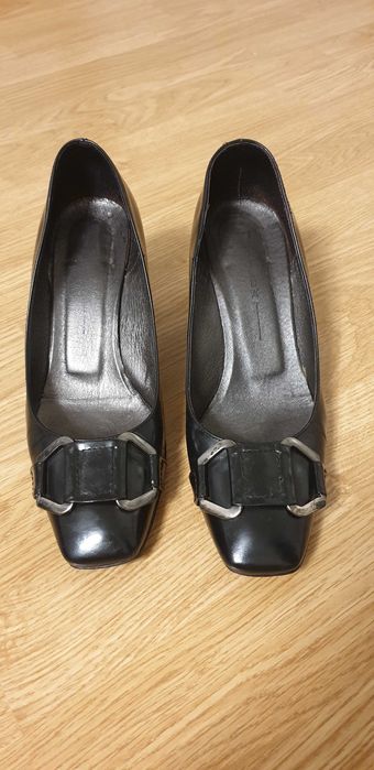 Pantofi piele naturala, marimea 38, negri