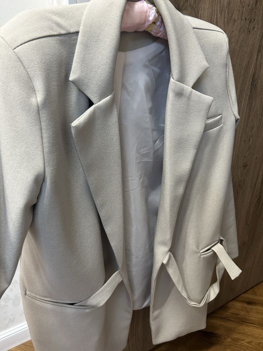 продам брючный костюм