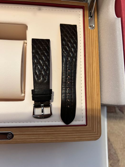 Curea piele Omega