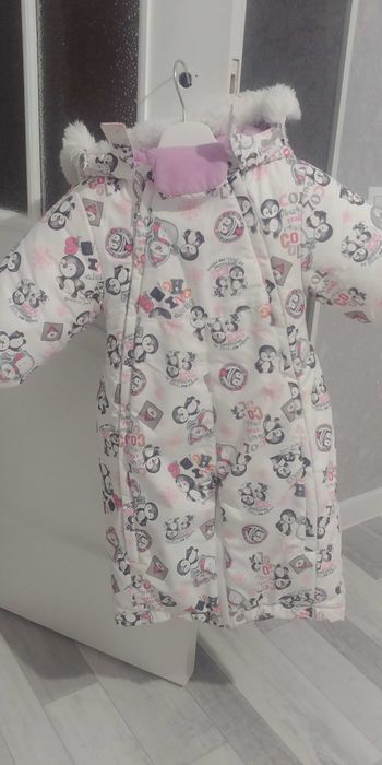 Зимний комбинезон для девочки