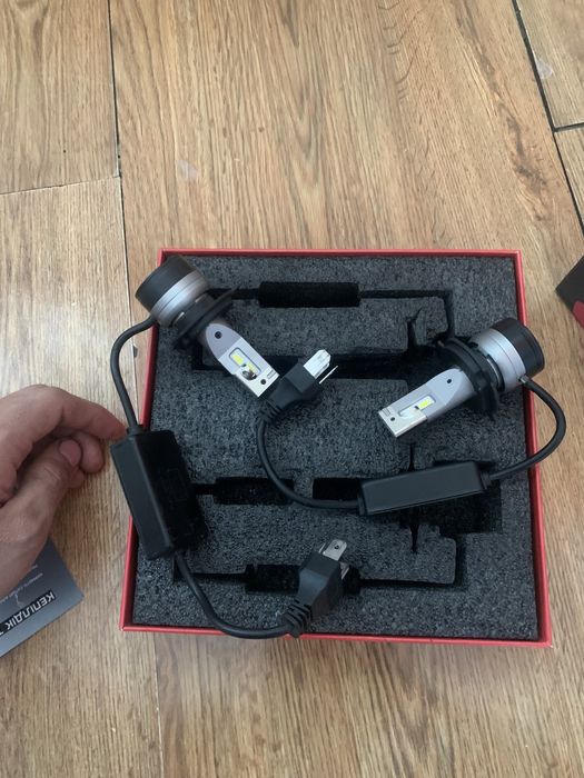 Led лампочки  Н4