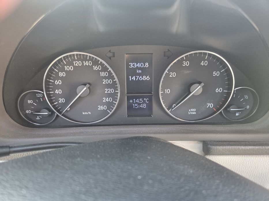 Mercedes Benz C230 Sportcoupe 2.5 V6 204hp.    3800  Euro