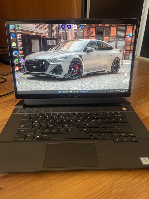Alienware 15 R4 /I7 9750H/16GB/RTX 2080HQ/1TB SSD