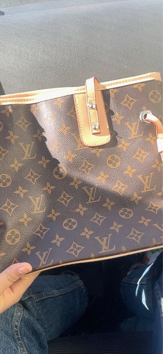 Geanta Louis Vuitton