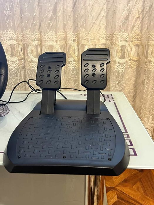 Vand volan de ps 3 ,ps 4 , pc