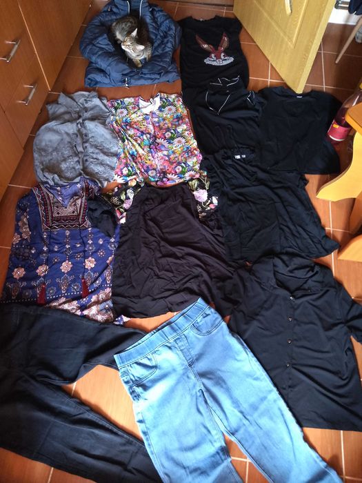 Lot haine dama măsură M/L (40/42)