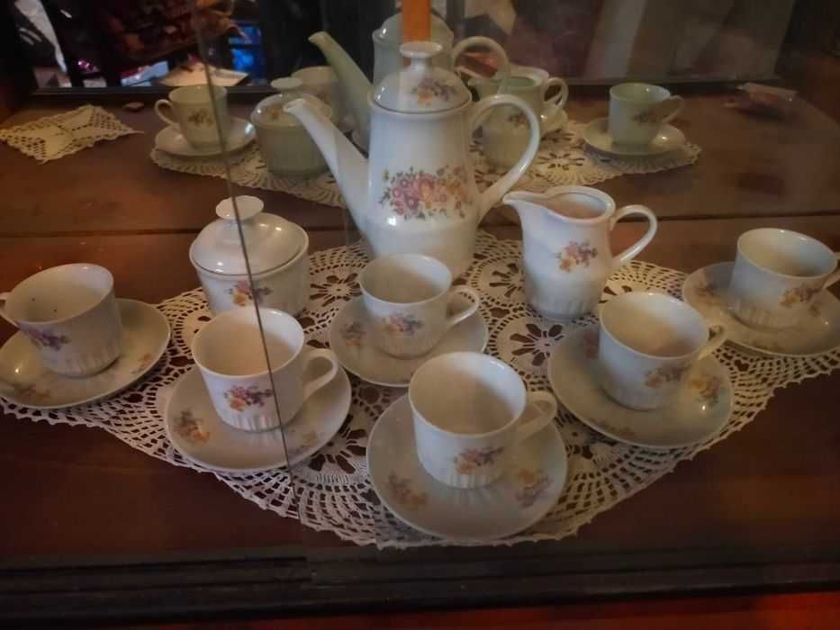 Set porțelan complet