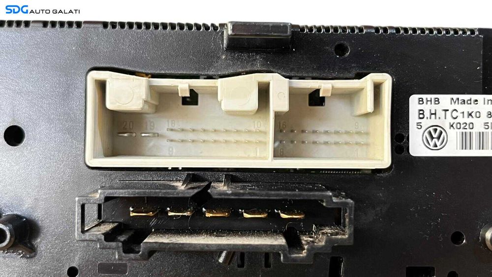 Panou Modul Unitate Comanda AC Aer Conditionat Clima Climatic Volkswagen Golf 5 Plus 2004 - 2008 Cod 1K0820047DF 5HB008719 [LC0581]