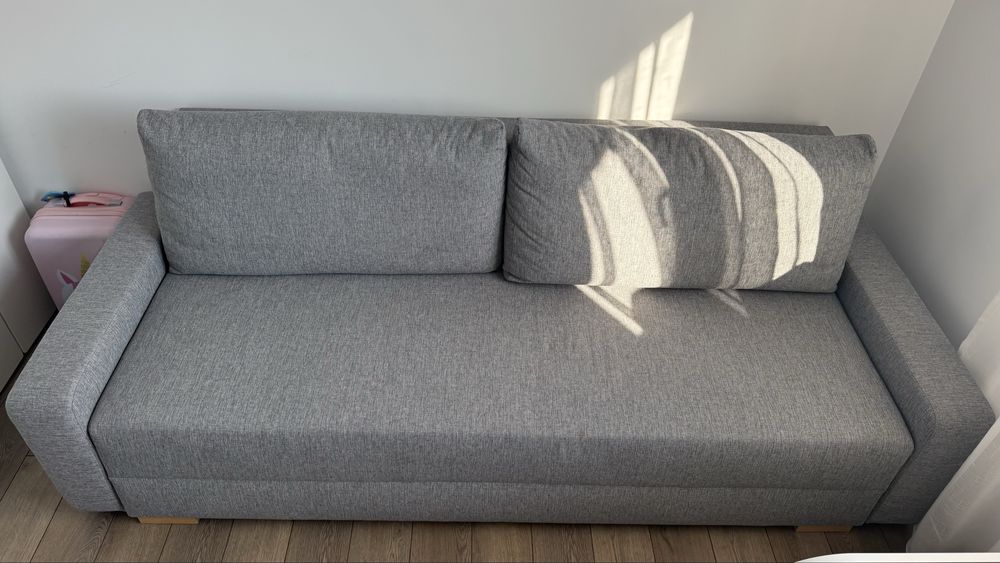 Canapea extensibila ikea gri , 3 locuri