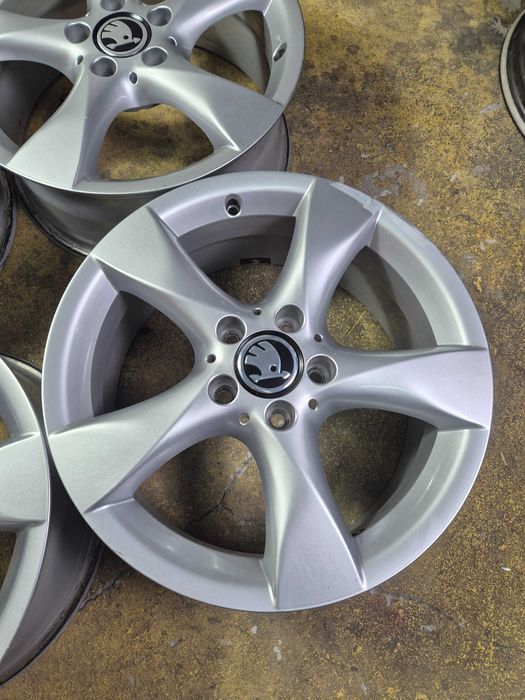 4 Jante Aliaj 5x112 17'' OEM Skoda Octavia Superb Kodiaq Karoq YETI