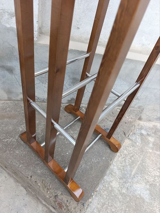 Вешалка для одежды Yogʻoch kiyim osadigan stend (valet stend) 1- qol