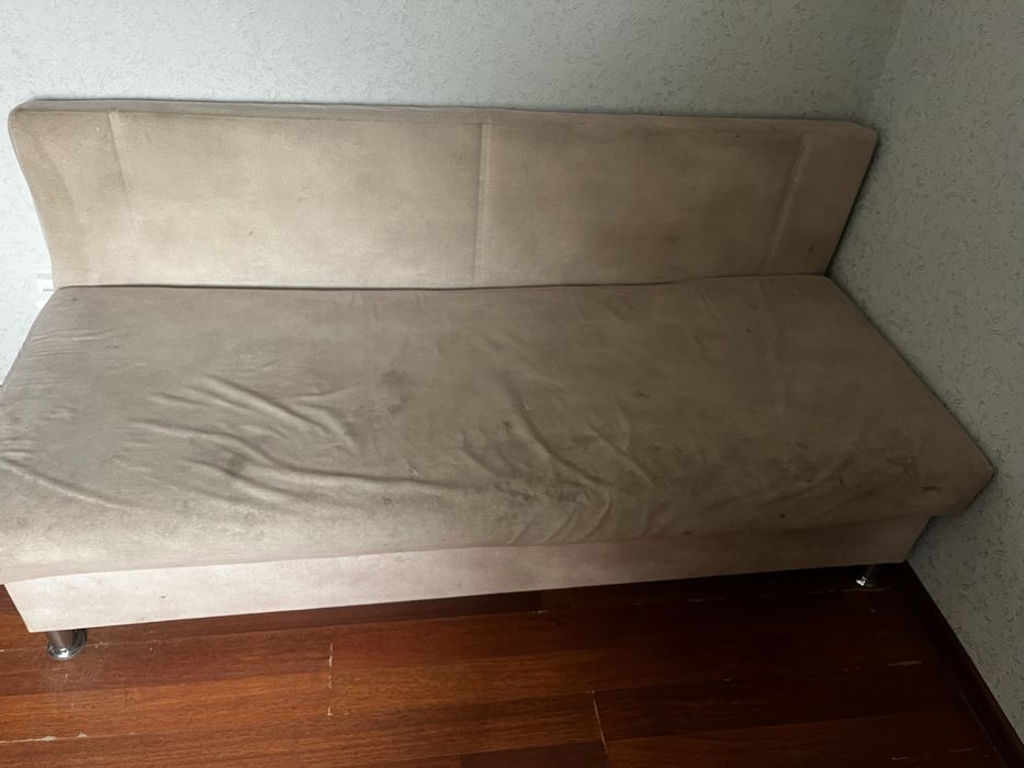 Отдам даром тахту