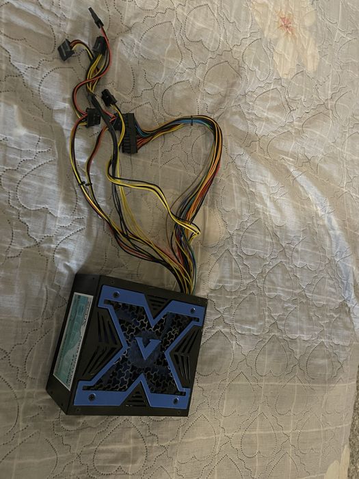 Блок питание Zeus ZTS-450W яхши холатда