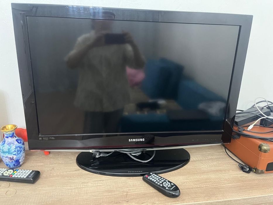 Телевизор Samsung 32” (81 см)