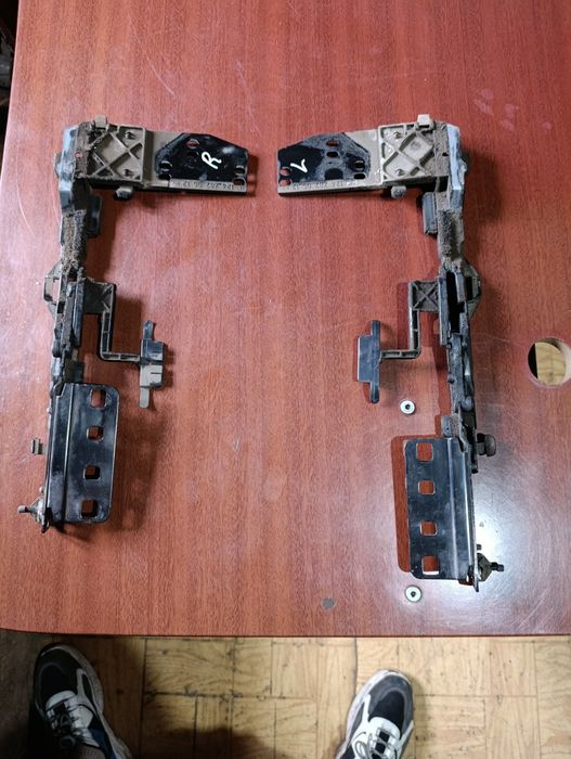 Салазка люка на Мерседес W124