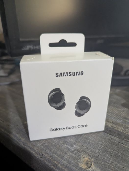 Наушники Samsung Galaxy Buds Core
