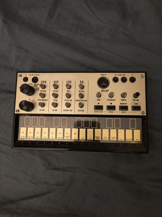 Korg Volca Keys Analogue Synthesizer