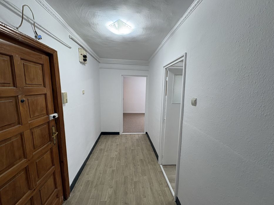 Inchiriez 2 camere decomandat