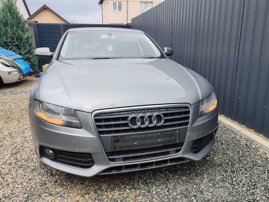Dezmembrez audi A4 b8 2.0tdi CAHA CAGA