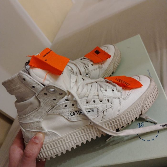 Adidași Off-White high-top originali – stare foarte bună