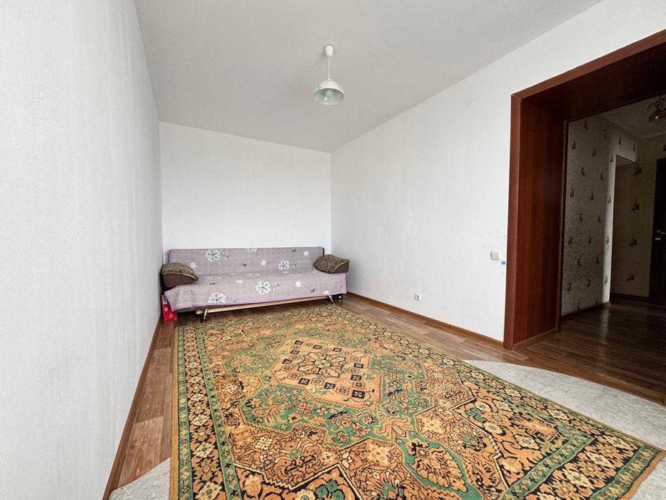 продам 4х комнатную квартиру