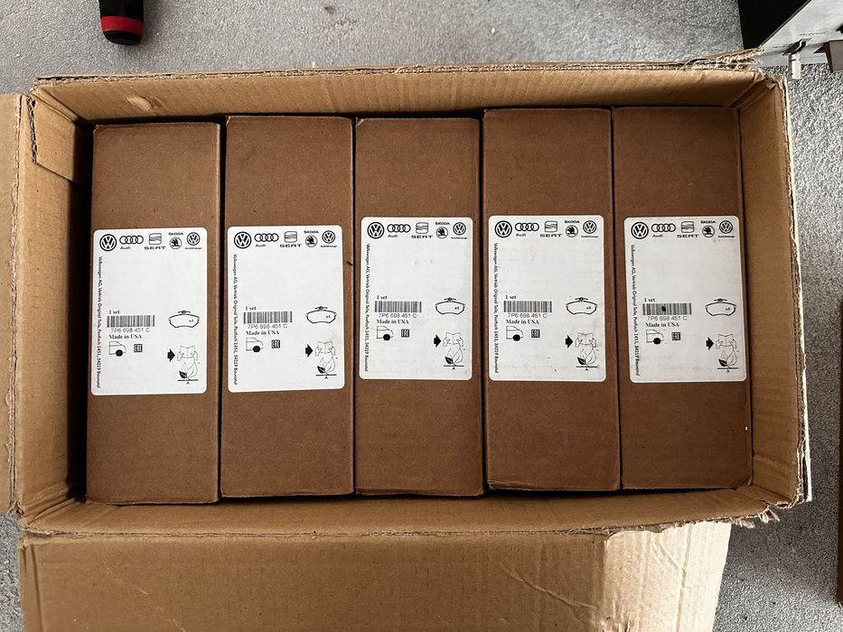 Накладки OEM VAG BREMBO 7P6698451C Брембо USA