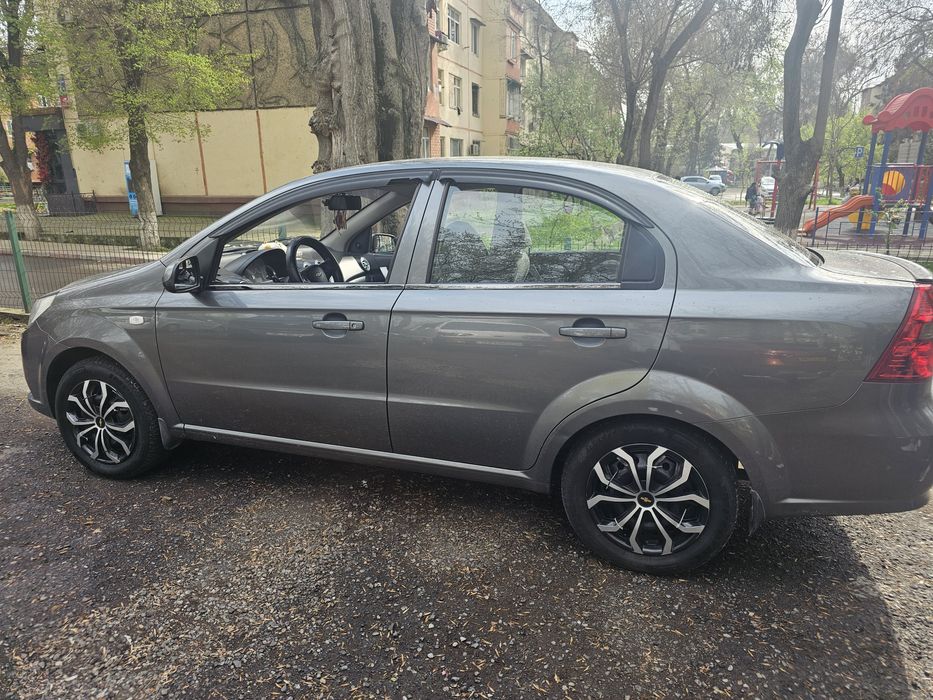 Продается Nexia 3