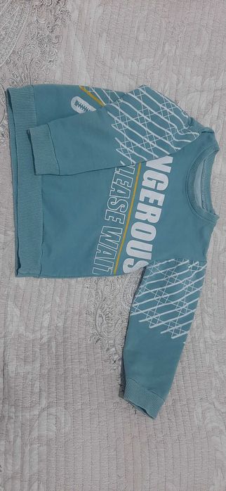 Детские вещи кофты и штаны