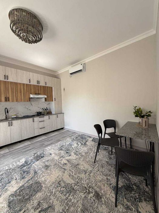 Сдается Шикарная квартира на максим горький Буз-Базар, метро БИЙ 1/1/2