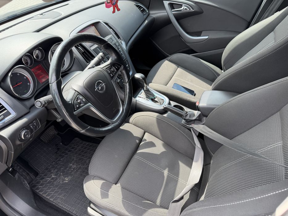 Opel Astra Sports Tourer ~2.0  CDTI ~165cp an 2014 ~Automata