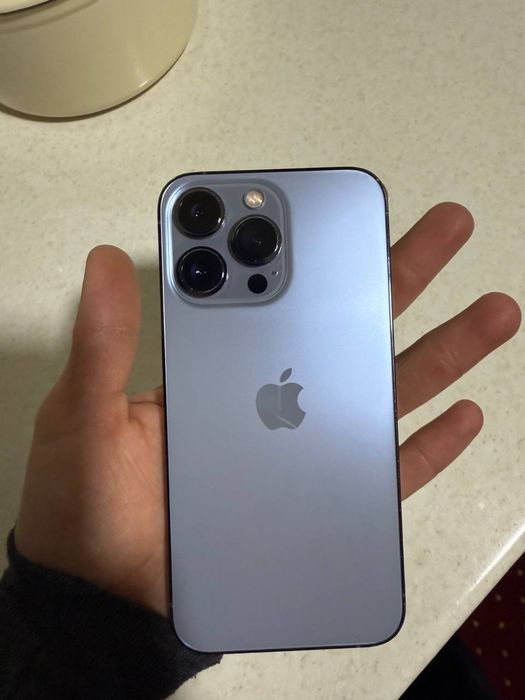 Iphone 13 pro 256 taliy