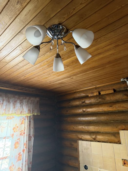 Матрас ,стол детский ,ковры ,обувница