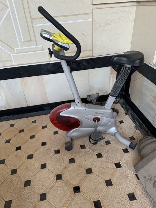 Велотренажор в хорошем состоянии