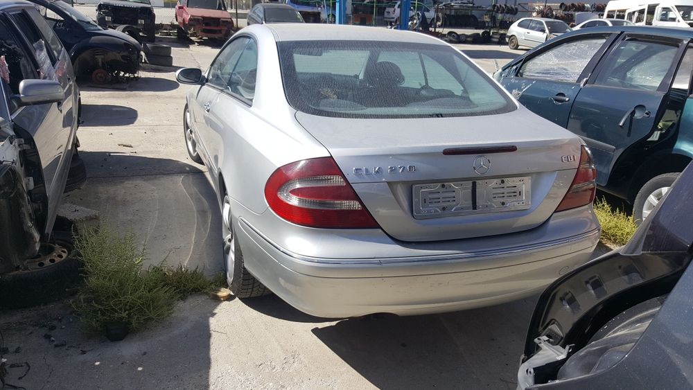 Мерцедес ЦЛК 270 Mercedes w209 2.7 cdi 170кс автомат На Части