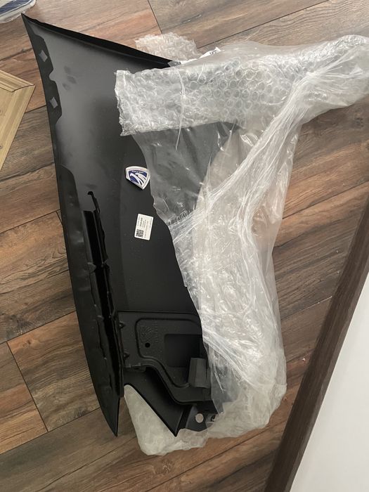 Крыло Рено степвей, логан, сандеро. Срочно