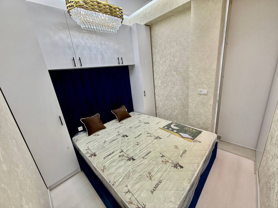 Shota Rustaveli koʻchasida 2 xonali kvartira ijaraga beriladi