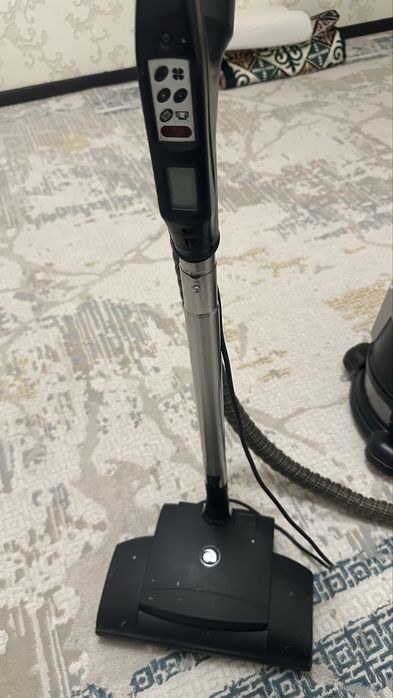 Пылесос Aura Roboclean в рабочем состоянии