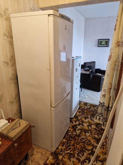 Холодильник indesit SB 185.027