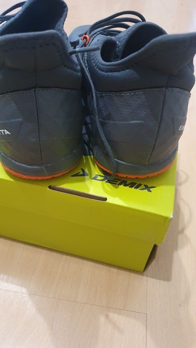 Спортивная обувь