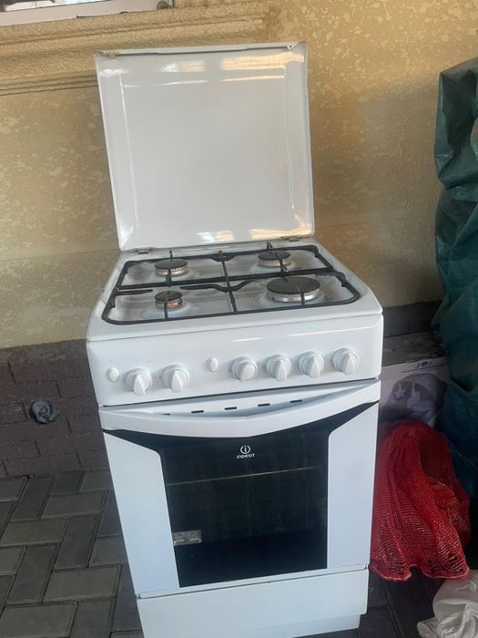 Газовая плита Indesit