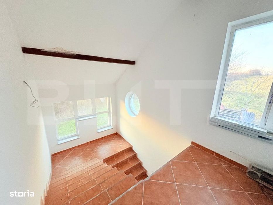 Casa de vanzare, 534 mp, teren 16.351 mp, zona Sud-Est